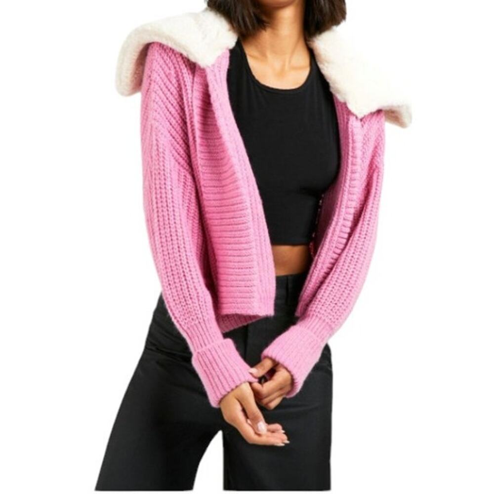 NWT Boohoo Womens Pink boohoo Faux Fur Collar Chunky Cropped Cardigan Small
